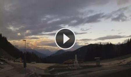 【LIVE】 Webcam a Castello Tesino - Passo Brocon | SkylineWebcams