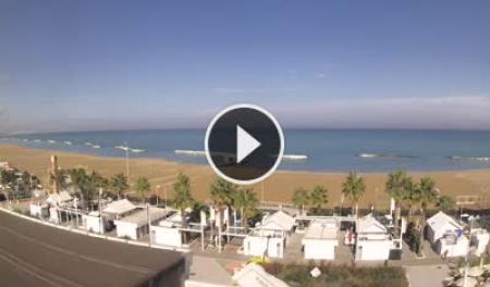 【LIVE】 Spiaggia di Cattolica | SkylineWebcams