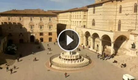 Live Cam Perugia - IV November Square | SkylineWebcams