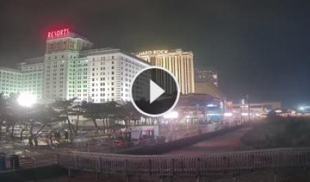 Live webcam view of Paseo Marítimo: Resorts y Hard Rock