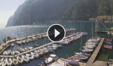【LIVE】 Riva del Garda - Trent | SkylineWebcams