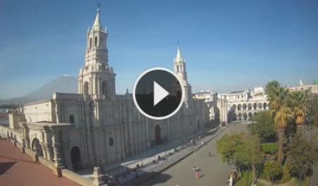 【LIVE】 Arequipa - Plaza Mayor | SkylineWebcams