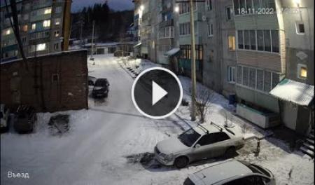 【LIVE】 Ust-Kut - Via Volodarsky | SkylineWebcams