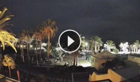 【LIVE】 Lanzarote - Playa de las Cucharas | SkylineWebcams