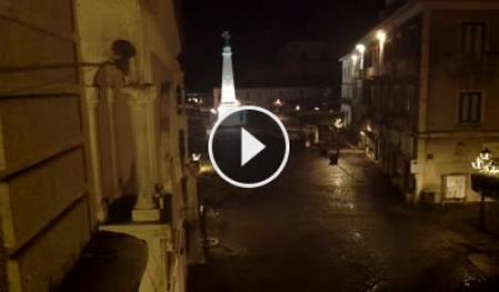 【LIVE】 Teggiano - Piazza San Cono | SkylineWebcams