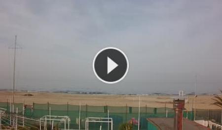 【LIVE】 Spiaggia di Lido di Camaiore | SkylineWebcams