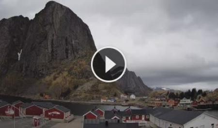 Live Cam Lofoten Islands - Reinefjord | SkylineWebcams