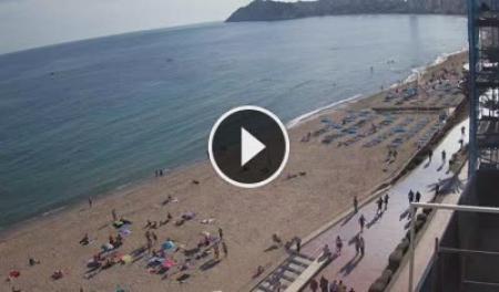 【LIVE】 Benidorm - Playa de Poniente | SkylineWebcams