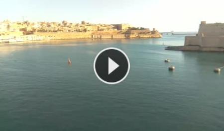 Live Cam Valletta Grand Harbour from Senglea | SkylineWebcams
